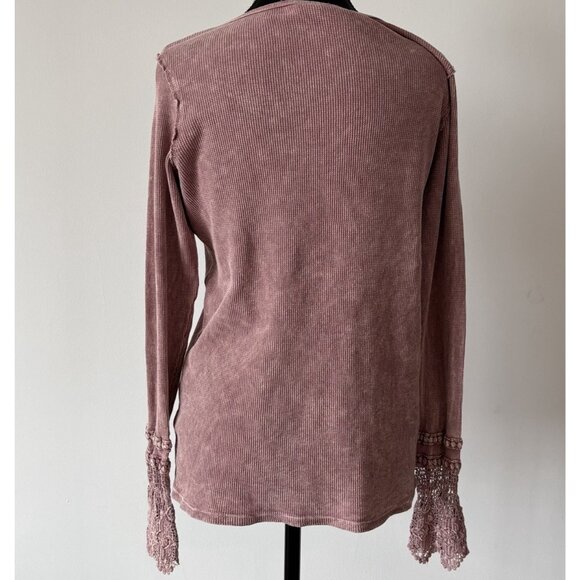 BKE Long Sleeve Embroidered Cuffs Thermal Top L Boho Elena Gilbert Bella Swan - Picture 9 of 15